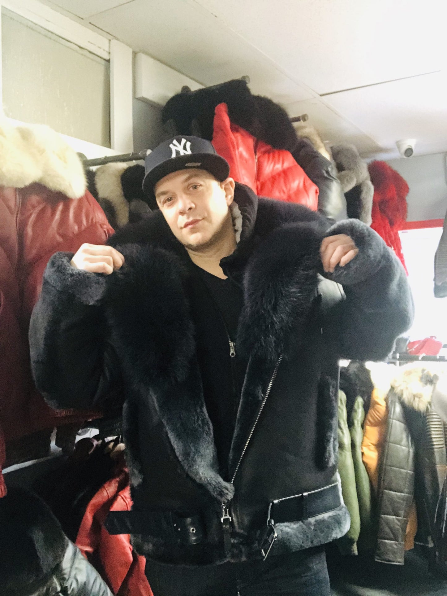 Midnight Frost Shearling – Luxury Meets Street Style